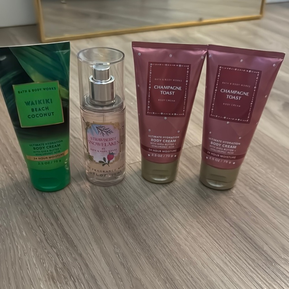 Bath & Body Works Green and Pink Moisturizer and Body Oil Collection